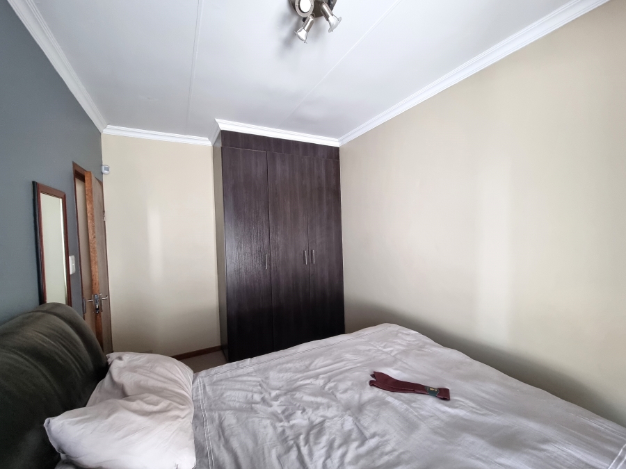 2 Bedroom Property for Sale in Noordwyk Gauteng