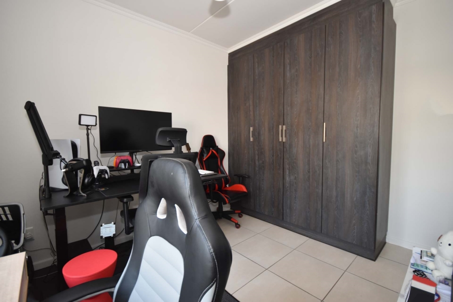 3 Bedroom Property for Sale in Olivedale Gauteng