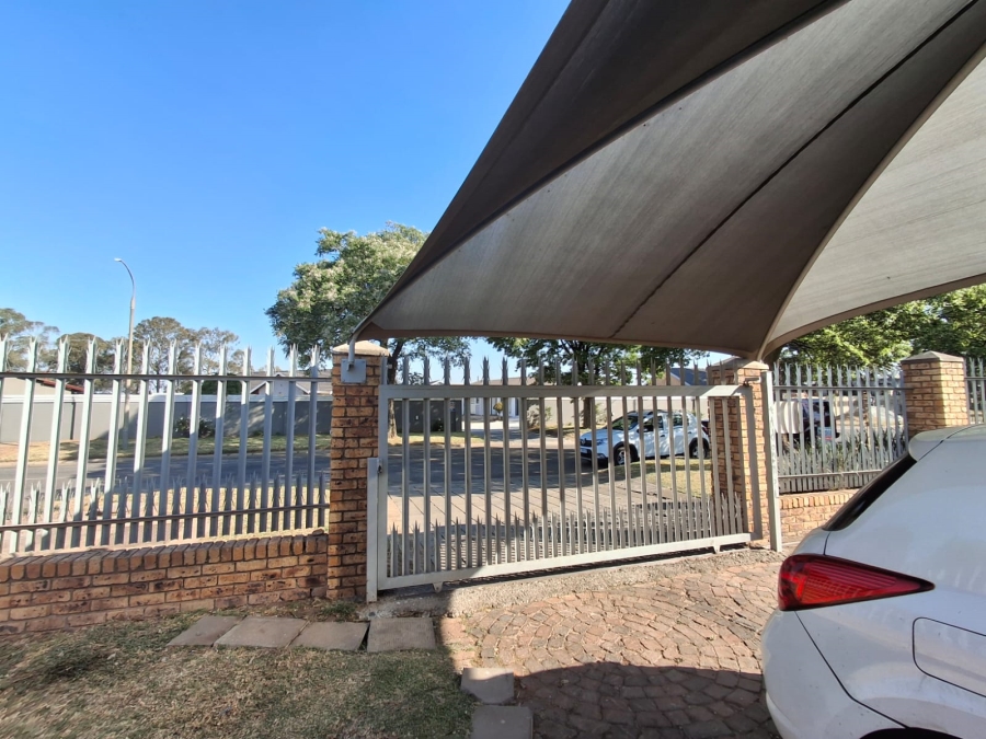 7 Bedroom Property for Sale in Van Dyk Park Gauteng