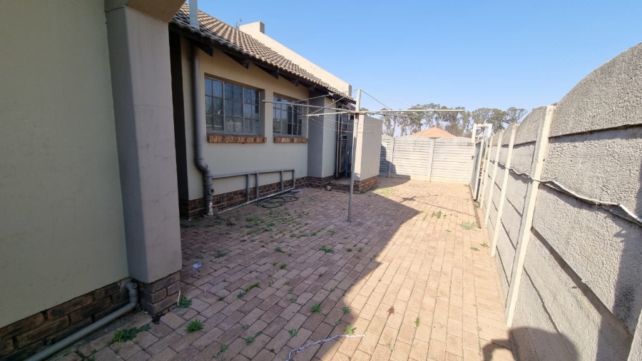 2 Bedroom Property for Sale in Pollak Park Gauteng