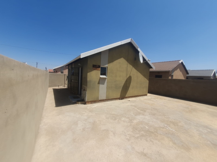 2 Bedroom Property for Sale in Savanna City Gauteng