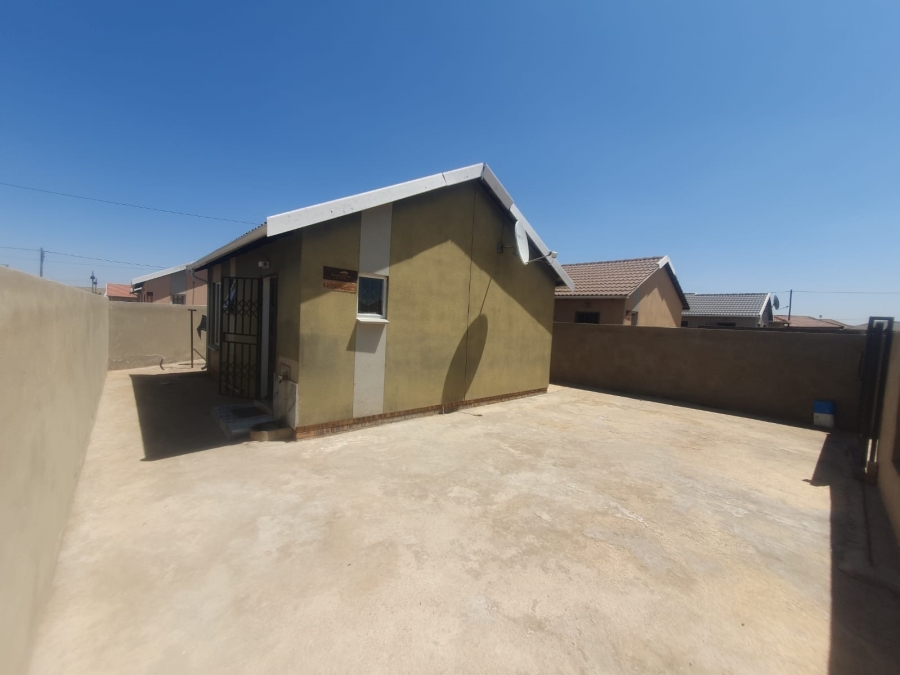 2 Bedroom Property for Sale in Savanna City Gauteng