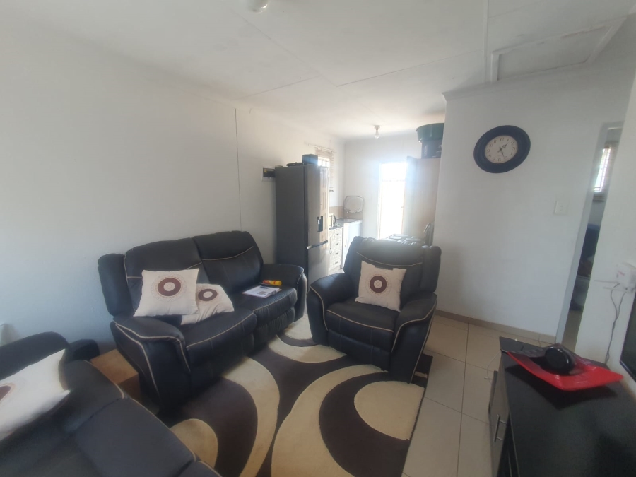 2 Bedroom Property for Sale in Savanna City Gauteng