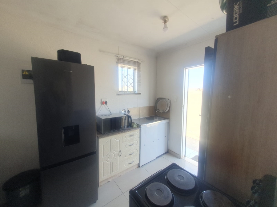 2 Bedroom Property for Sale in Savanna City Gauteng