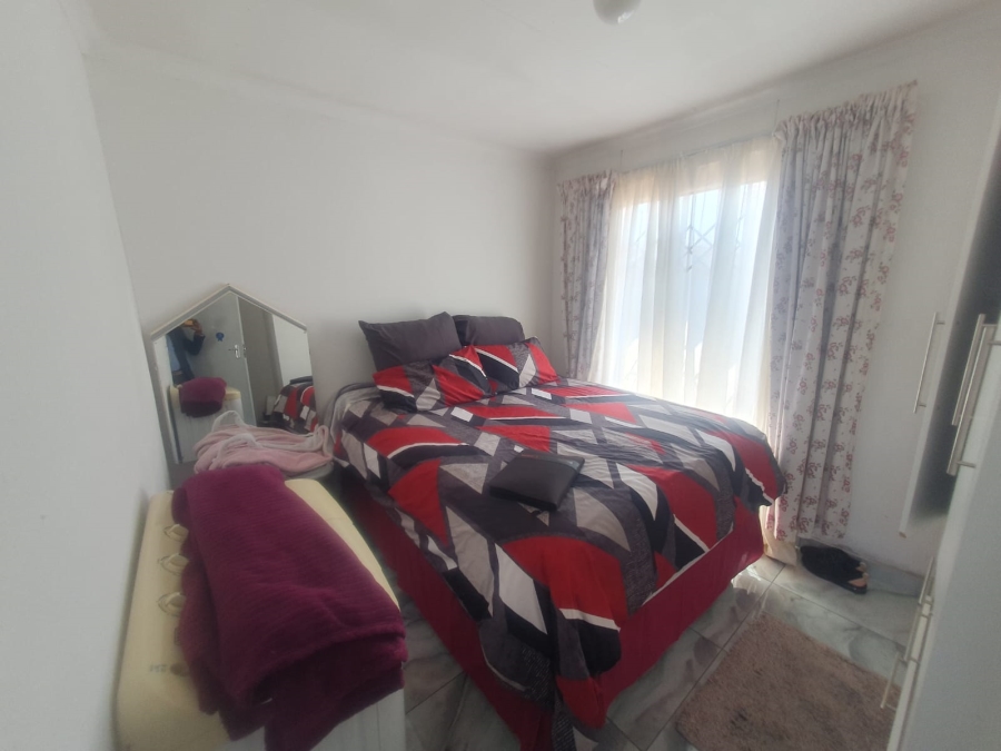 2 Bedroom Property for Sale in Savanna City Gauteng