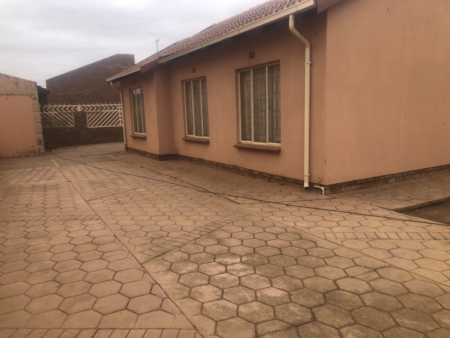 3 Bedroom Property for Sale in Mahube Valley Gauteng