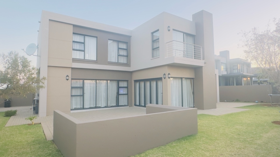 4 Bedroom Property for Sale in Midstream Ridge Gauteng