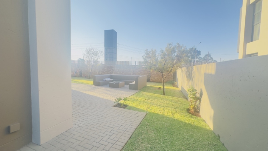 4 Bedroom Property for Sale in Midstream Ridge Gauteng