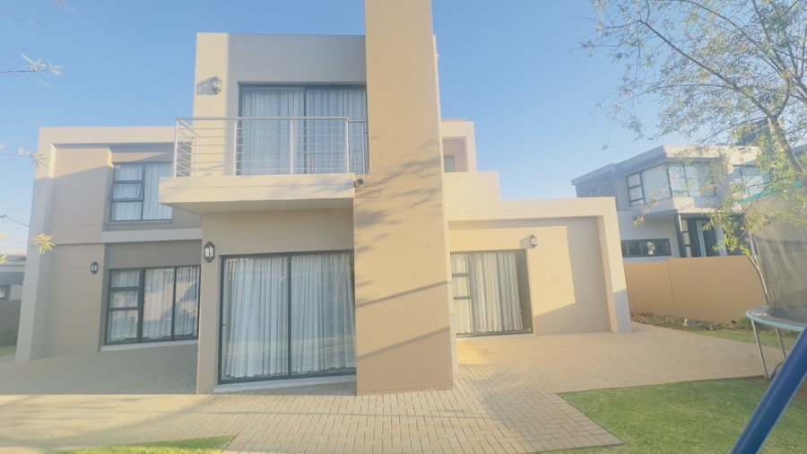 4 Bedroom Property for Sale in Midstream Ridge Gauteng