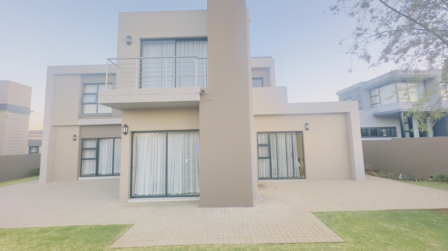 4 Bedroom Property for Sale in Midstream Ridge Gauteng