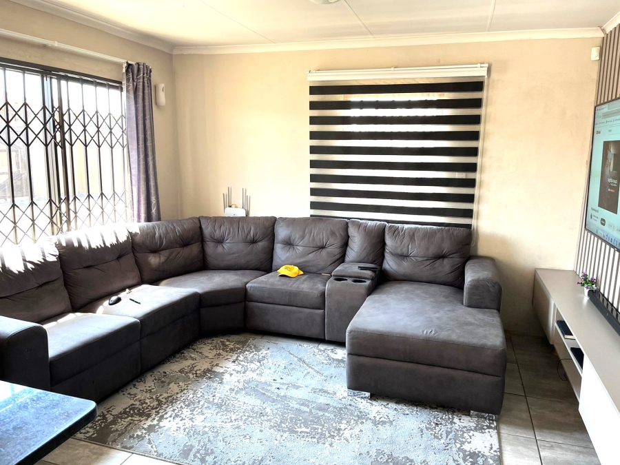 3 Bedroom Property for Sale in Delmore Park Gauteng