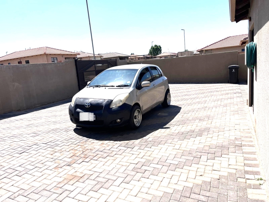 3 Bedroom Property for Sale in Delmore Park Gauteng