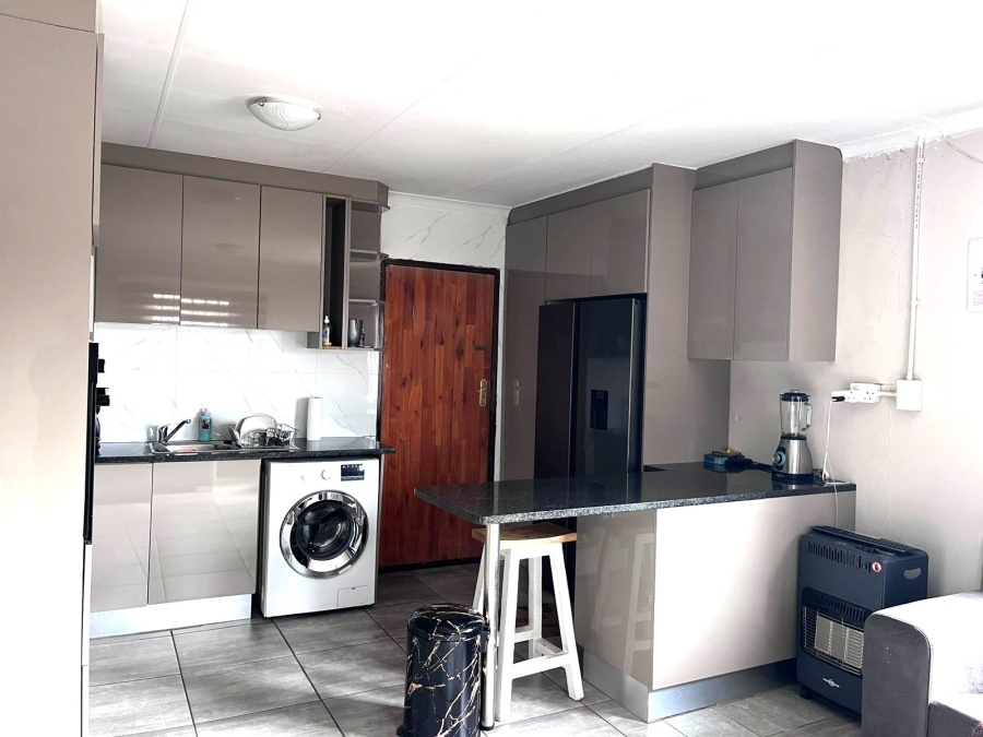 3 Bedroom Property for Sale in Delmore Park Gauteng