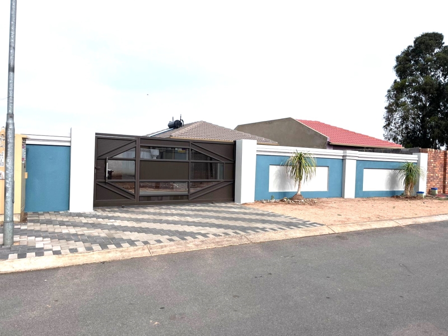 3 Bedroom Property for Sale in Delmore Park Gauteng