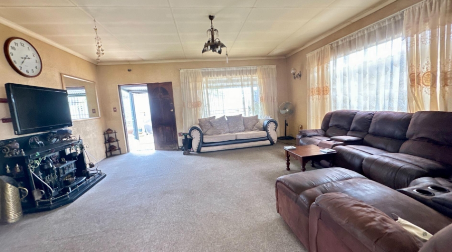 3 Bedroom Property for Sale in South Hills Gauteng