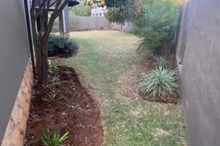 3 Bedroom Property for Sale in Crowthorne AH Gauteng