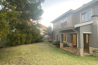 3 Bedroom Property for Sale in Crowthorne AH Gauteng