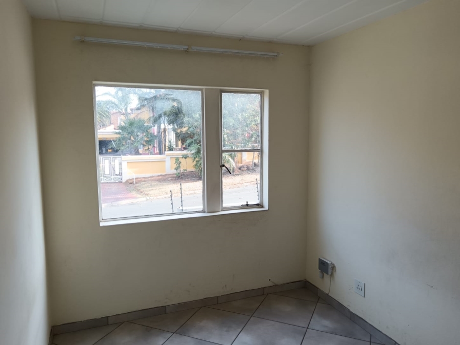 2 Bedroom Property for Sale in Glenvista Gauteng