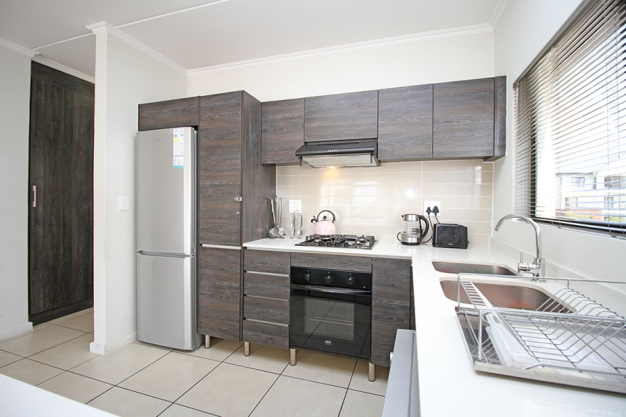 2 Bedroom Property for Sale in Greenstone Hill Gauteng