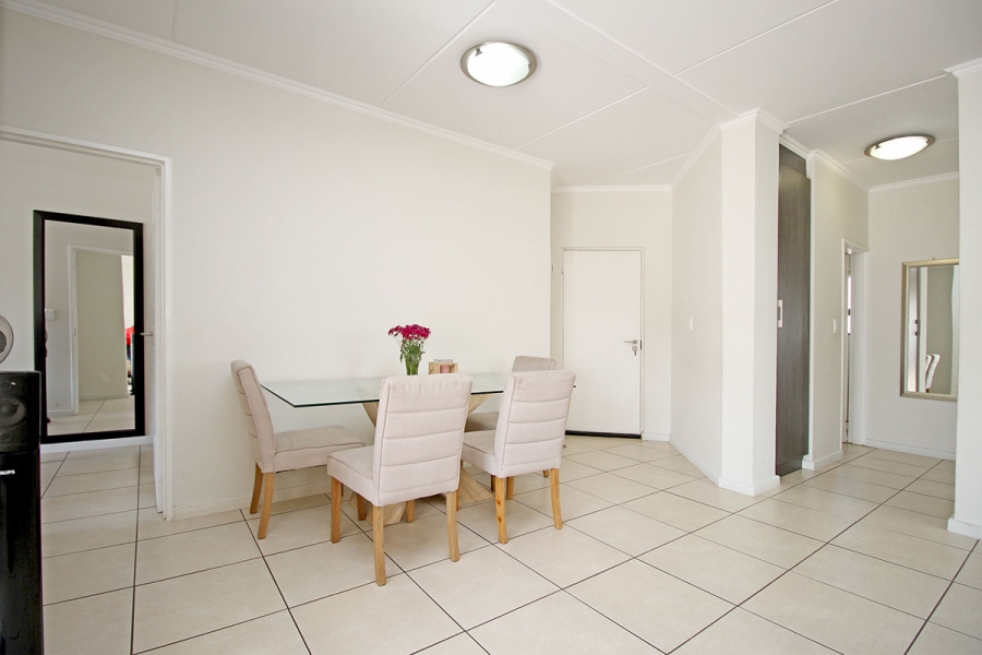 2 Bedroom Property for Sale in Greenstone Hill Gauteng