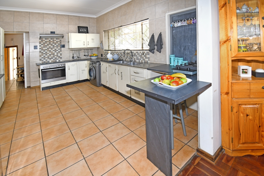 4 Bedroom Property for Sale in Berario Gauteng