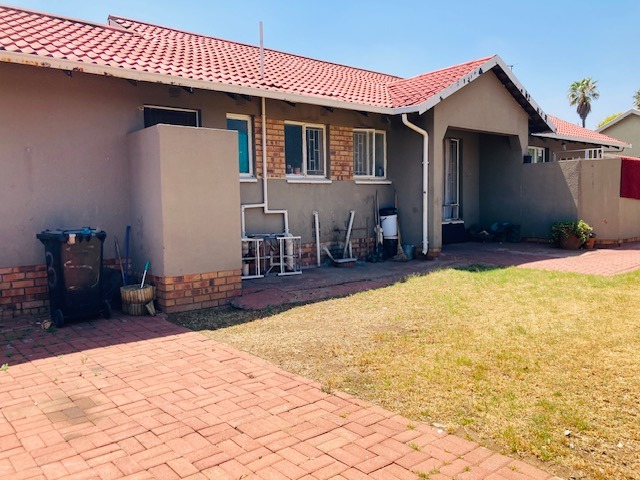 3 Bedroom Property for Sale in Dalpark Gauteng