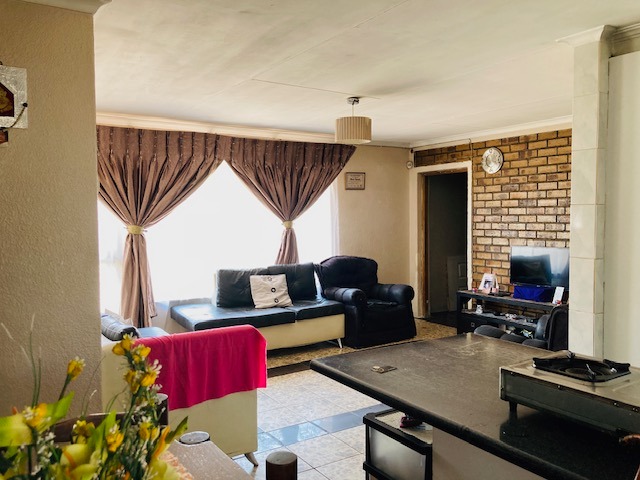 3 Bedroom Property for Sale in Dalpark Gauteng