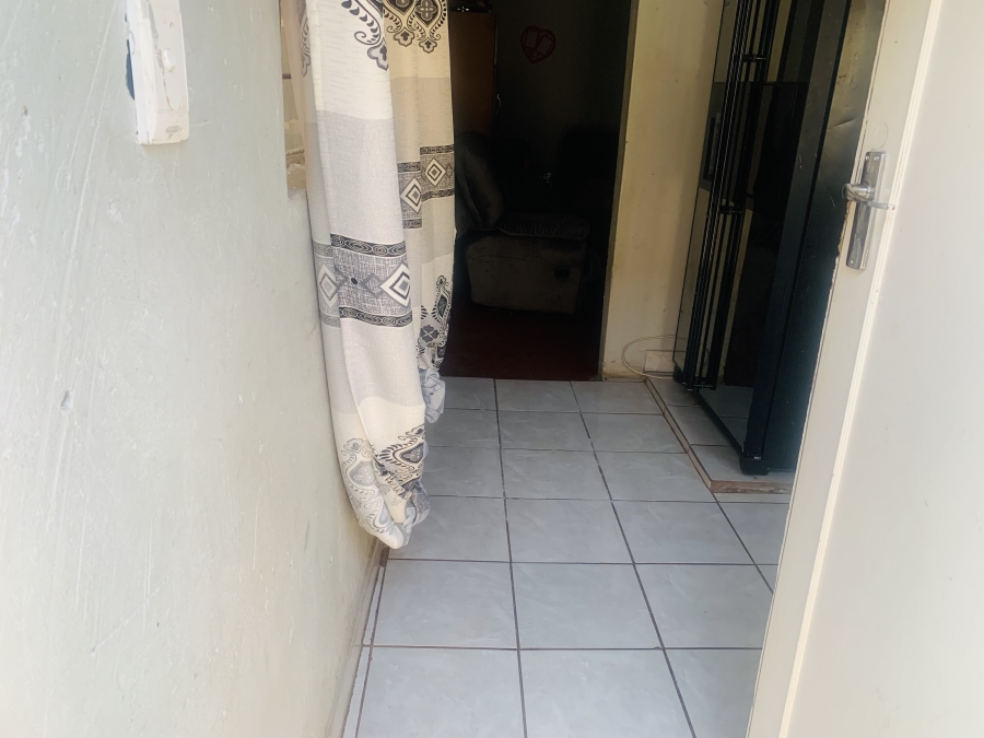 6 Bedroom Property for Sale in Bellevue Gauteng