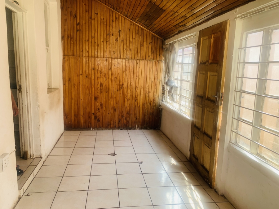 6 Bedroom Property for Sale in Bellevue Gauteng