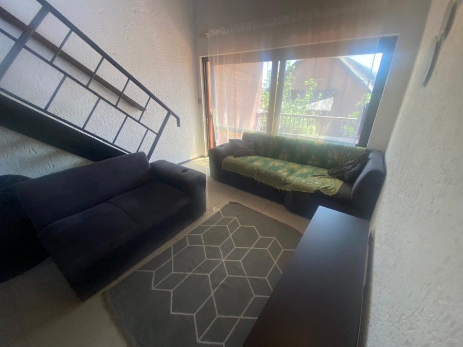 2 Bedroom Property for Sale in Sunninghill Gauteng