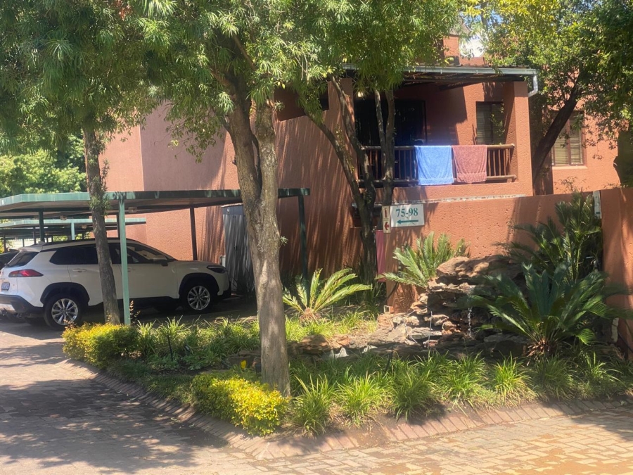 2 Bedroom Property for Sale in Sunninghill Gauteng