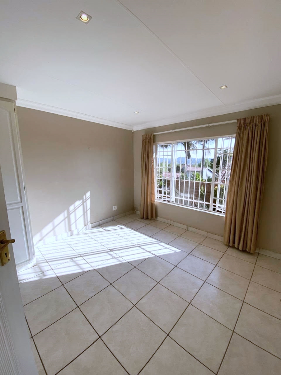 2 Bedroom Property for Sale in Faerie Glen Gauteng