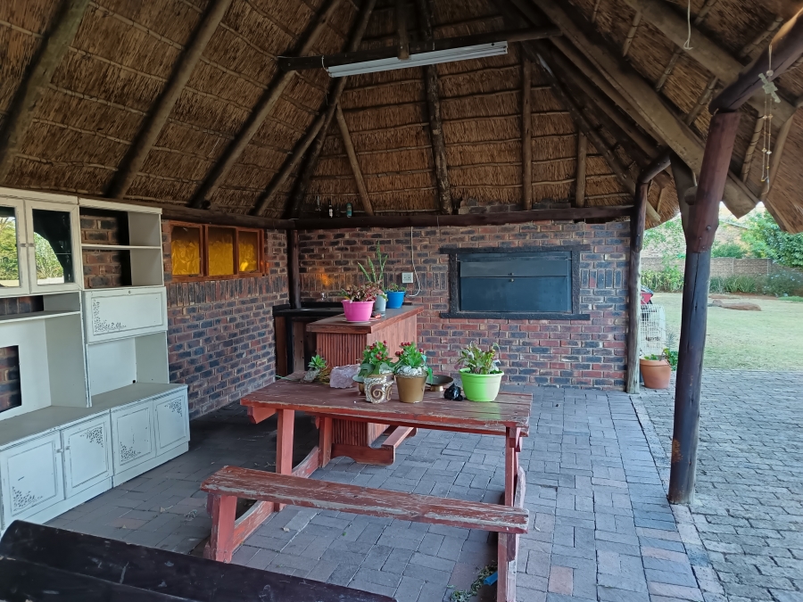 To Let 4 Bedroom Property for Rent in Vaal Marina Gauteng