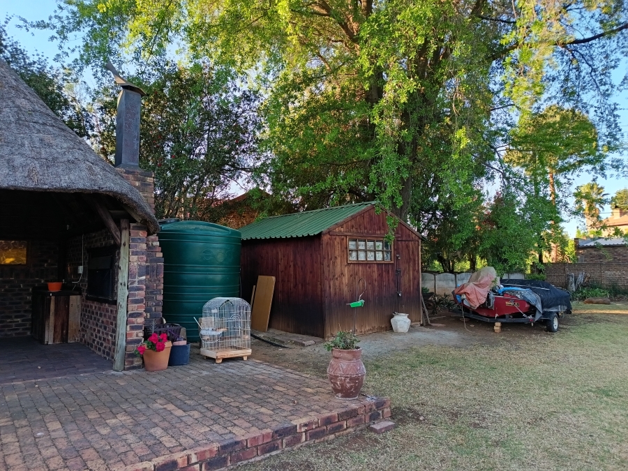 To Let 4 Bedroom Property for Rent in Vaal Marina Gauteng