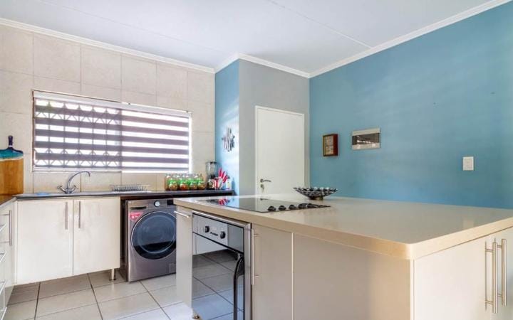 2 Bedroom Property for Sale in Sunninghill Gauteng