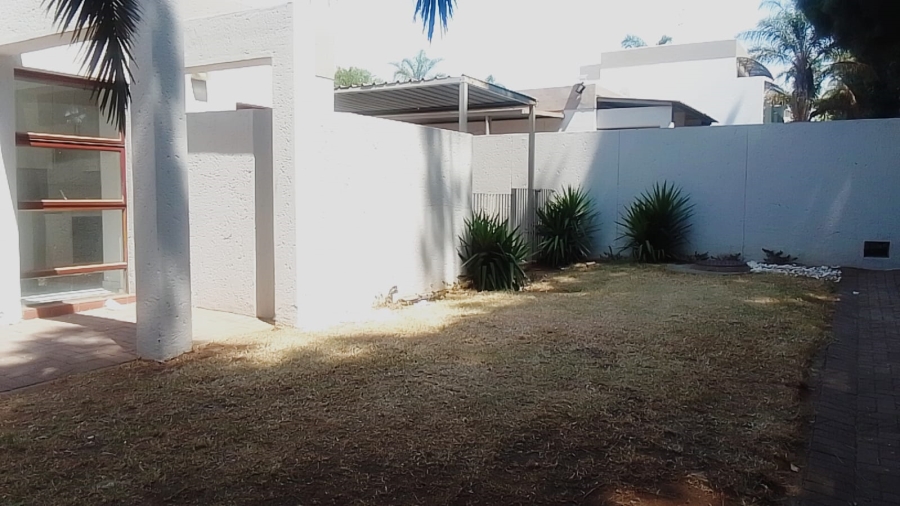 To Let 2 Bedroom Property for Rent in Morningside Ext 40 Gauteng