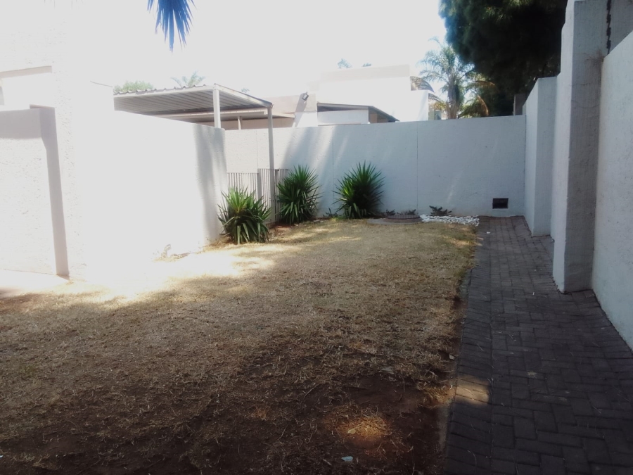 To Let 2 Bedroom Property for Rent in Morningside Ext 40 Gauteng