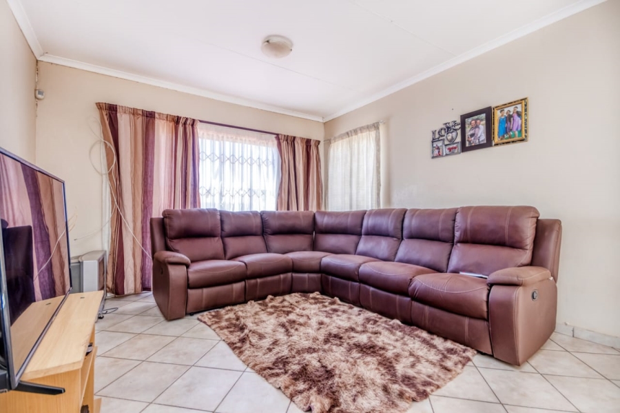 3 Bedroom Property for Sale in Soshanguve L Gauteng