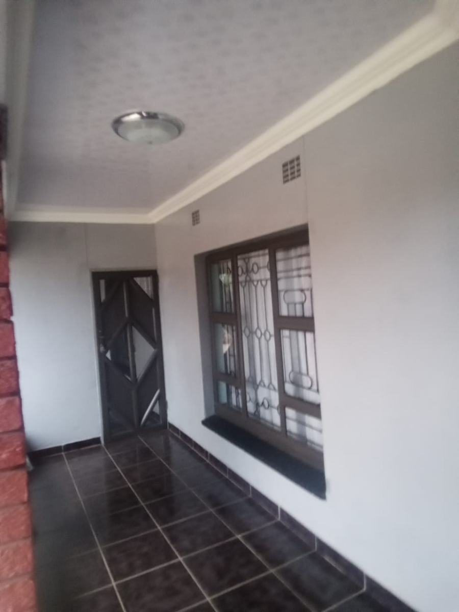 4 Bedroom Property for Sale in Soshanguve G Gauteng