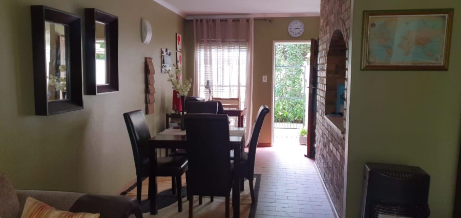 2 Bedroom Property for Sale in Sunnyside Gauteng