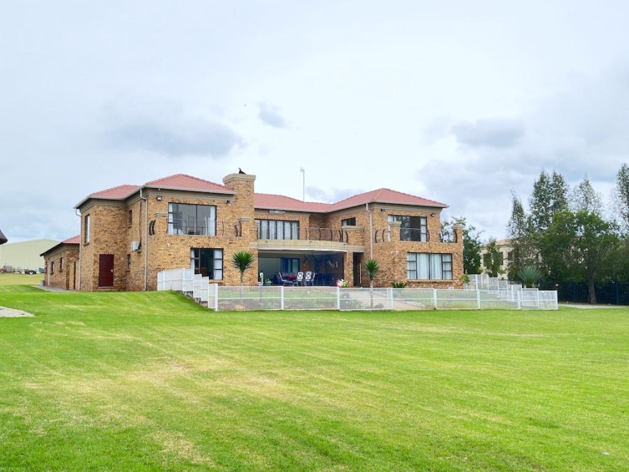 4 Bedroom Property for Sale in Marlbank Gauteng