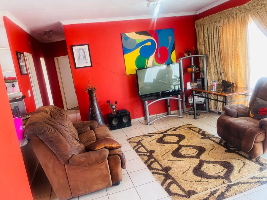 3 Bedroom Property for Sale in The Orchards Gauteng