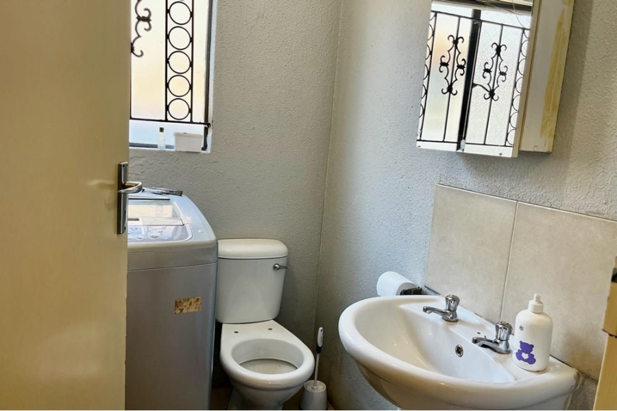 3 Bedroom Property for Sale in Soshanguve VV Gauteng