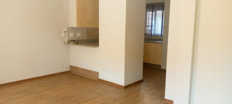 To Let 2 Bedroom Property for Rent in Die Hoewes Gauteng