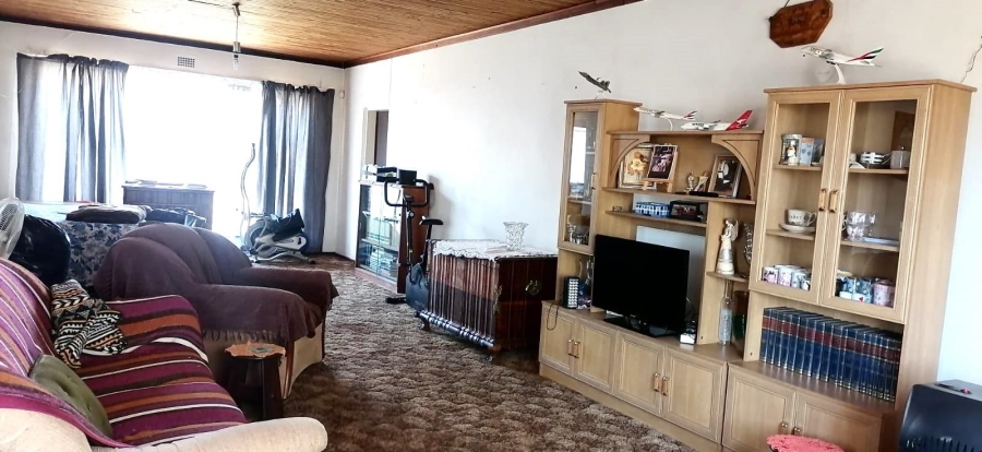 3 Bedroom Property for Sale in Rensburg Gauteng