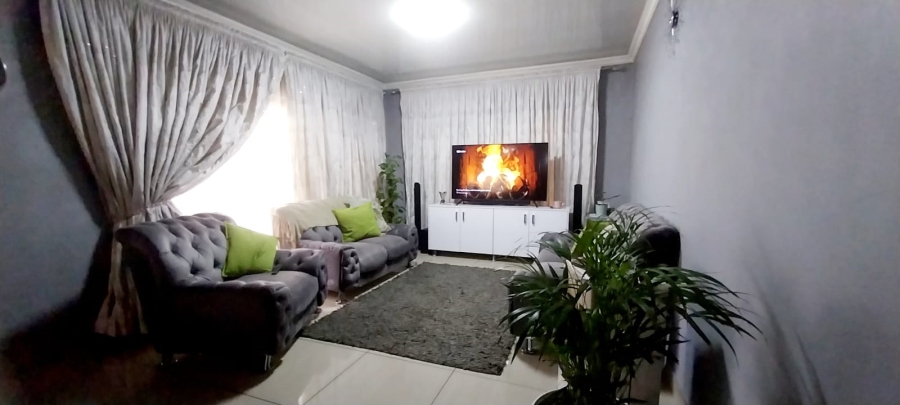 3 Bedroom Property for Sale in Actonville Gauteng