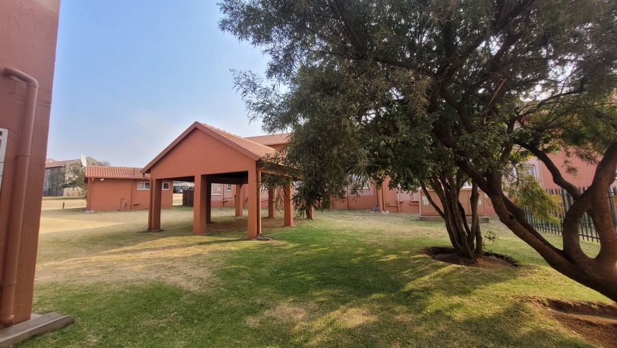 To Let 3 Bedroom Property for Rent in Meyersdal Gauteng