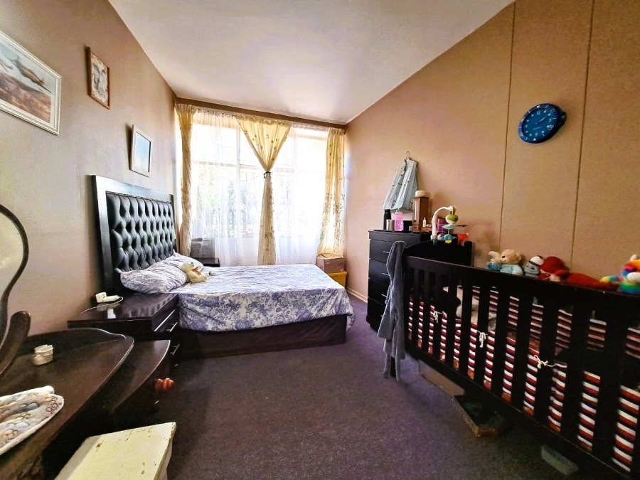 2 Bedroom Property for Sale in Three Rivers Proper Gauteng