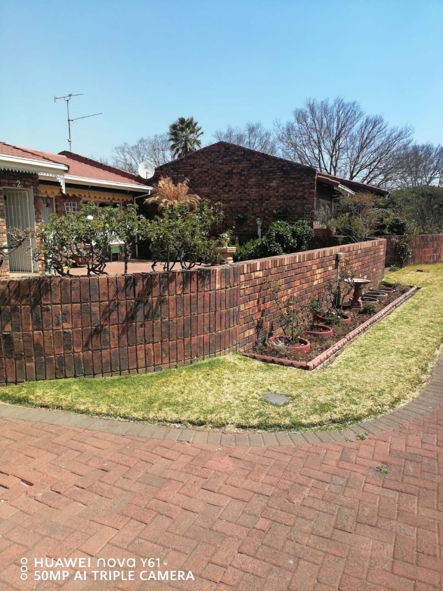 To Let 3 Bedroom Property for Rent in Three Rivers Gauteng