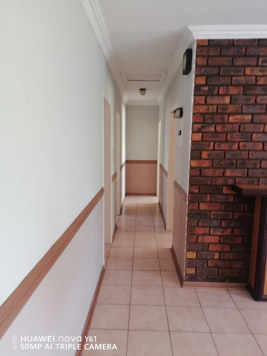 To Let 3 Bedroom Property for Rent in Three Rivers Gauteng